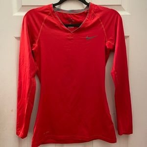 Nike Pro Long-Sleeve